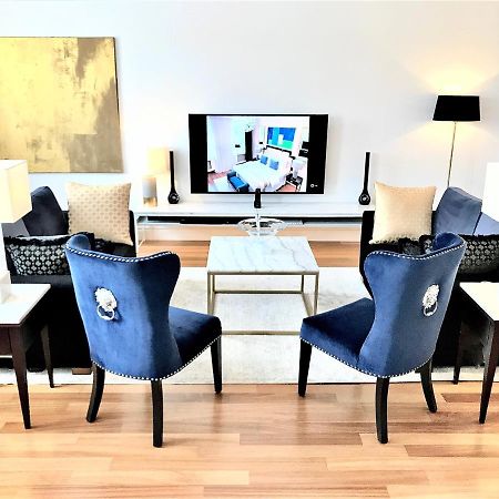 Luxury Suites & Apartments Mondrian Market Square II Varşova Dış mekan fotoğraf