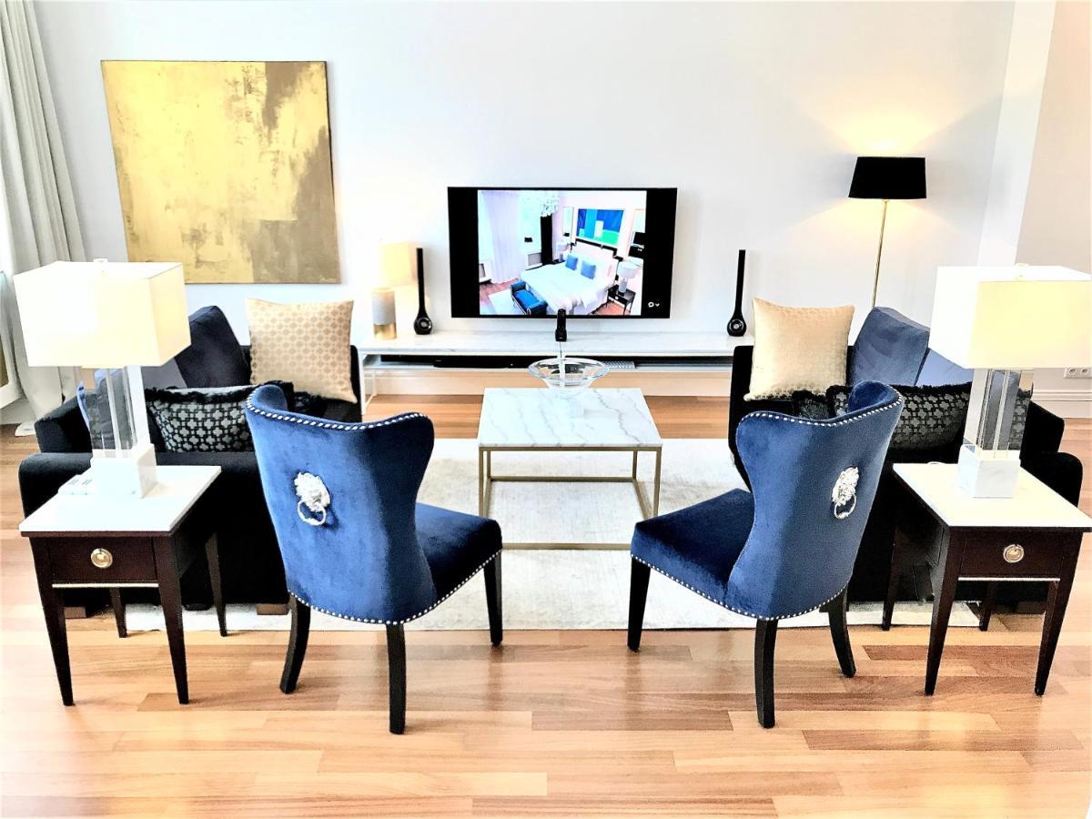 Luxury Suites & Apartments Mondrian Market Square II Varşova Dış mekan fotoğraf